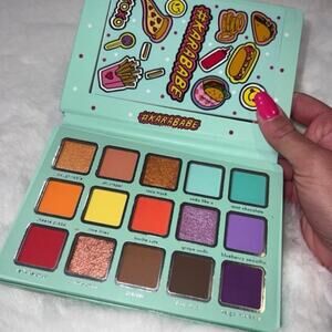 Kara Beauty 15 Shade Eyeshadow Palette